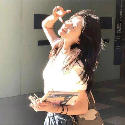 后备箱里的女孩